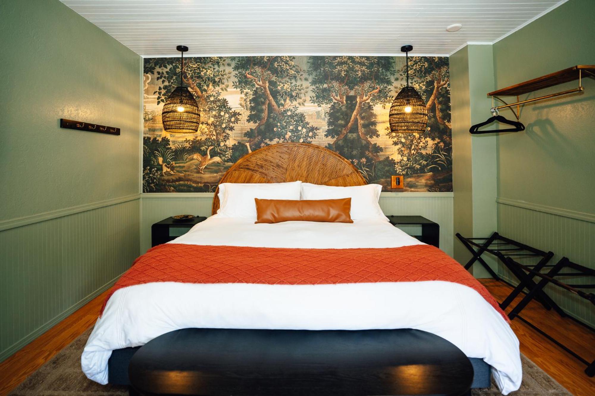 Swank Boutique Suites Ашленд Экстерьер фото