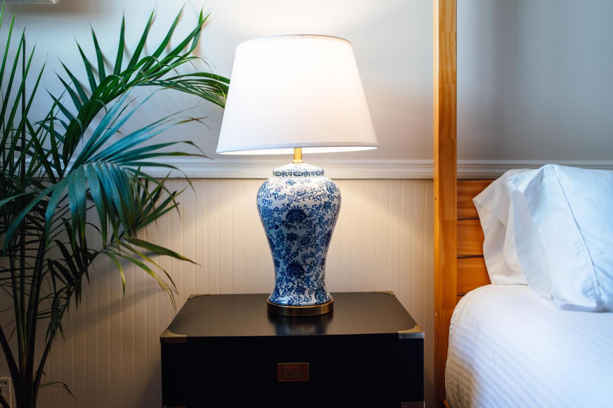 Swank Boutique Suites Ашленд Экстерьер фото